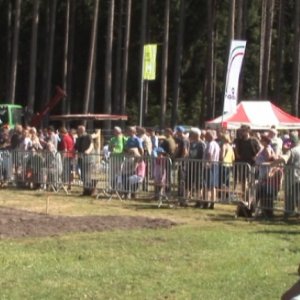 Lesnický den v&nbsp;Ralsku 2012&nbsp;a Mistrovství ČR v&nbsp;práci s&nbsp;motorovou pilou