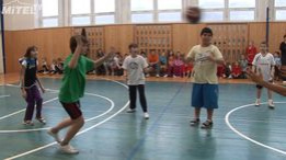 Mimoňské školy soupeřily ve vybíjené