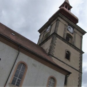 Kašna se&nbsp;stala dominantou parku u&nbsp;kostela